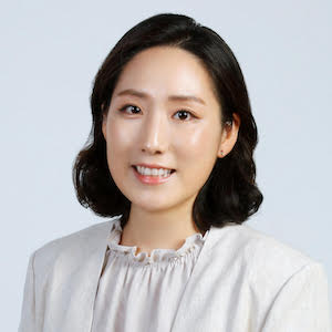 Sooji Kim Headshot